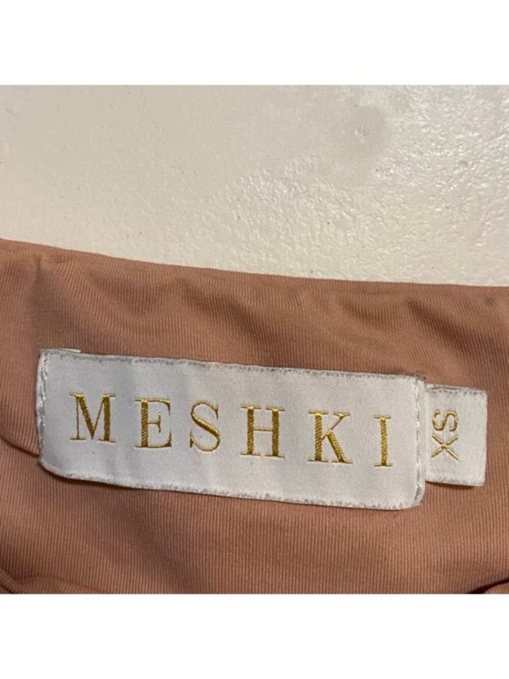 MESHKI Blush Pink Cropped Tank Top – Size XS – Minimal Square Neck - Picture 4 of 8